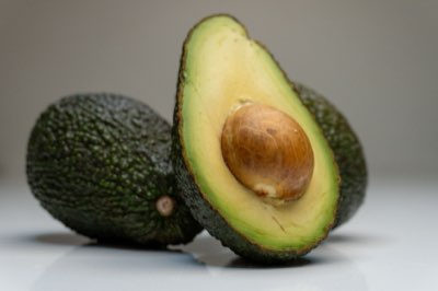 75% energía del aguacate: Potencia tus comidas con grasas buenas
