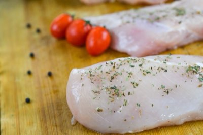 Cottura pollo: come ottenere il massimo nutrizionale da 100g