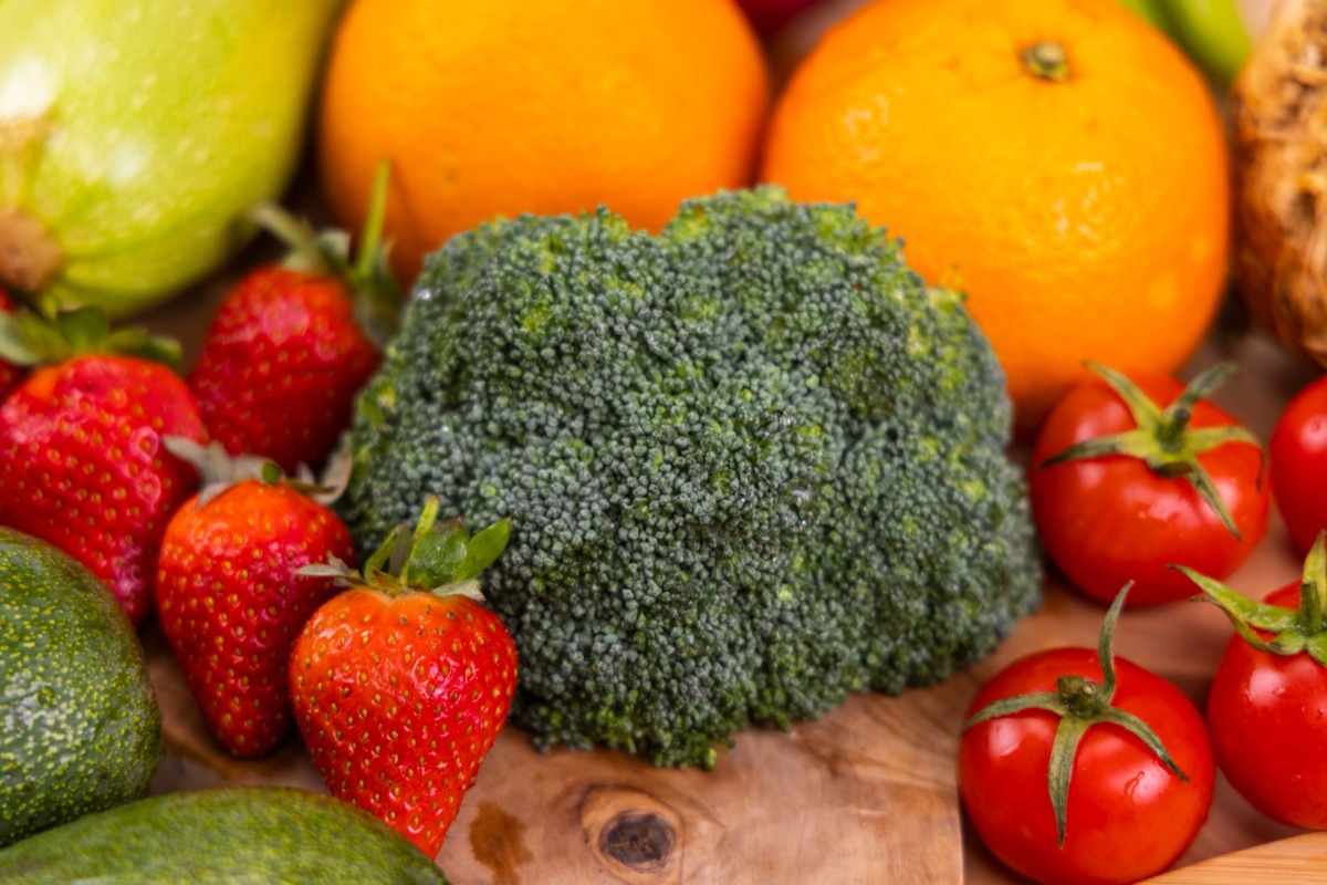 broccoli and vitamin c bottle