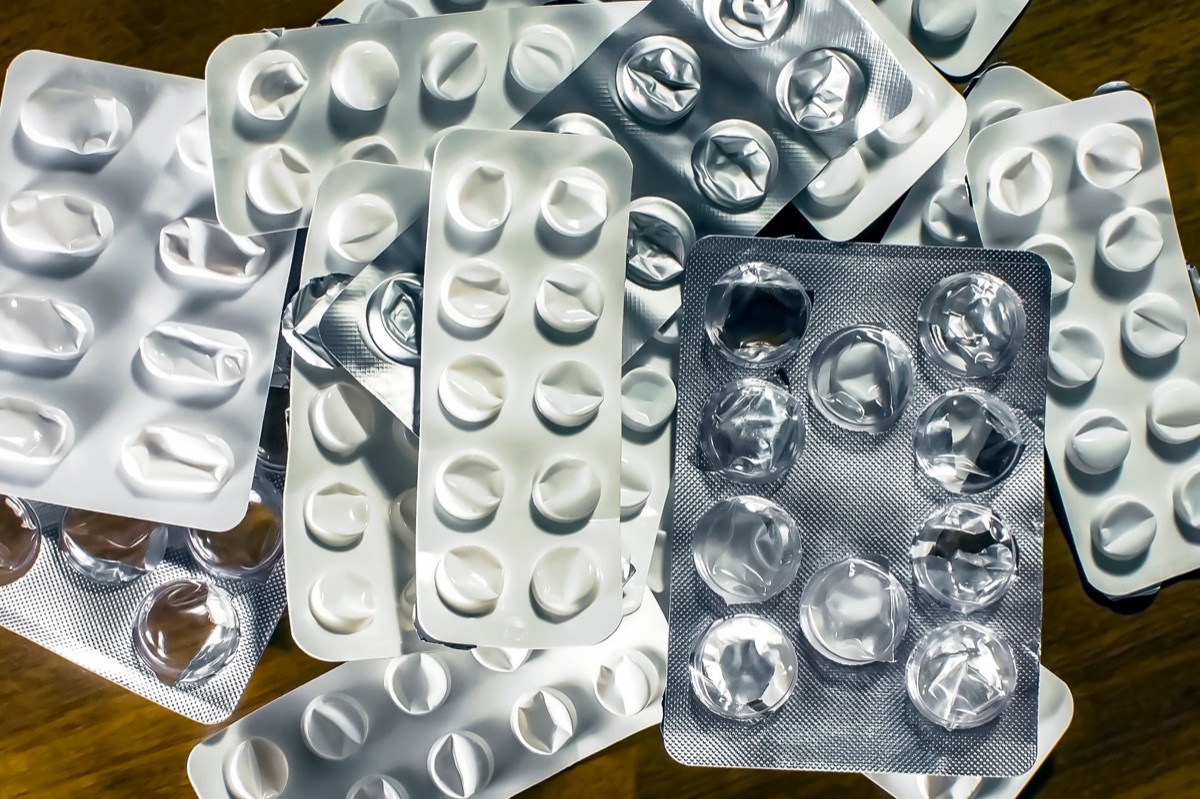 Medical food packaging with clear labeling and nutritional information