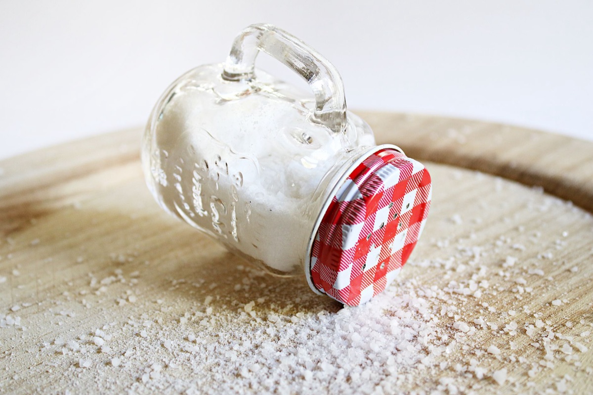 étiquette contenant du sodium