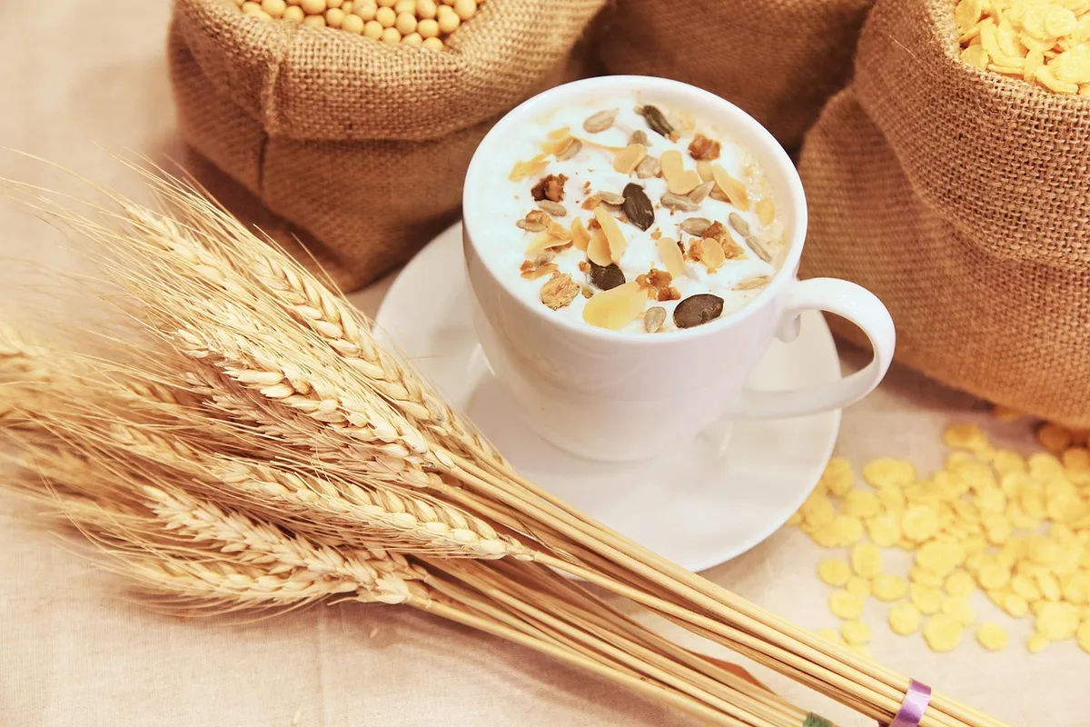 cereals, cup, muesli, mug, cup of muesli, wheat, grains, dried fruits, food, healthy, vitamin, nutrition, oats, breakfast, healthy meal, food photography, food