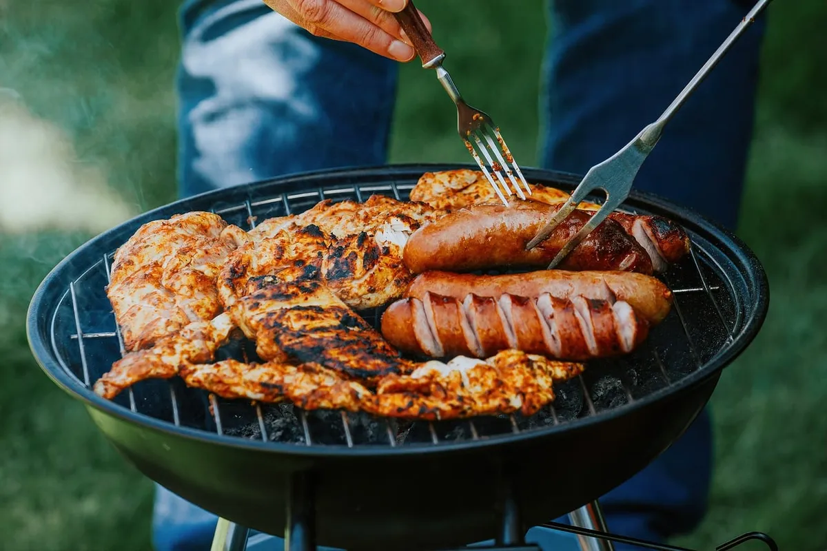 grilling, sausage, meat, fork, chicken, charcoal, grill grate, fire, outdoor, picnic, smoke, summer, cooking, relaxation, glowing, chill, grill tools, barbecue,